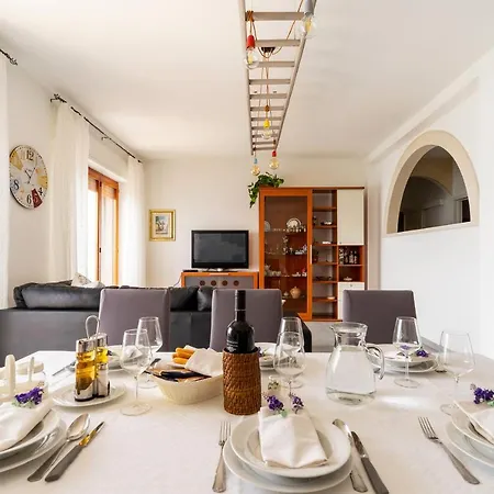 Al Fascio By Barbarhouse Otranto